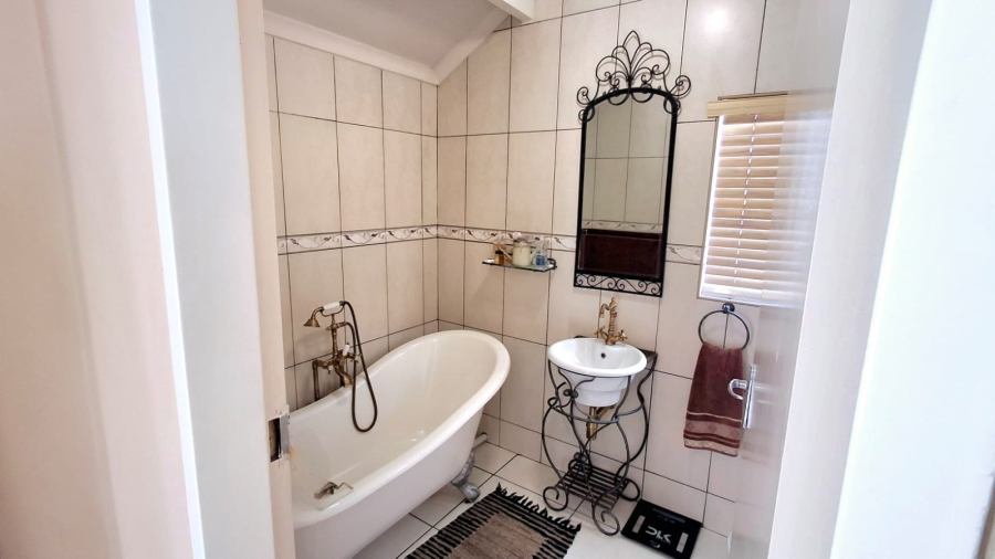 3 Bedroom Property for Sale in Sasolburg Ext 11 Free State